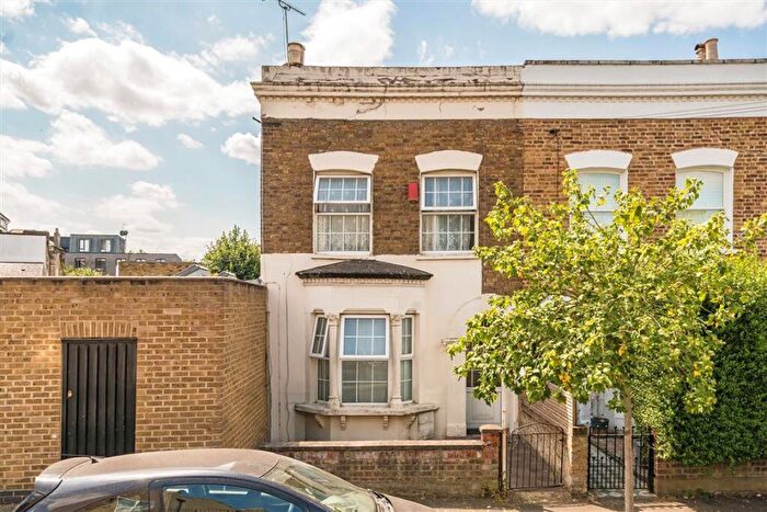 3 Bedroom End Of Terrace House For Sale In Arabin Road, Brockley, SE4