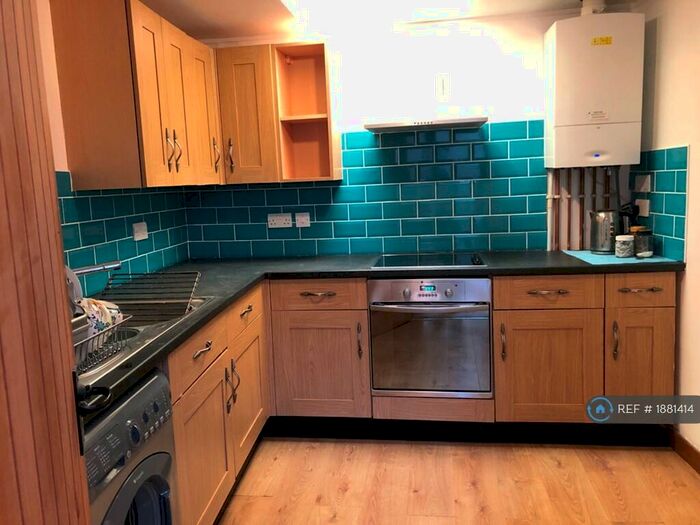 1 Bedroom Flat To Rent In High Street, Plymouth, PL1