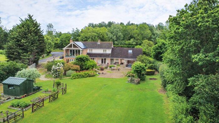 4 Bedroom Detached House For Sale In Ripple, Tewkesbury, Gloucestershire, GL20