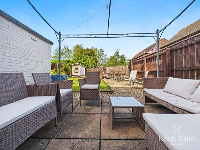 3 Bedroom Semi-Detached House For Sale In Wilson Crescent, Gilesgate, Durham, DH1