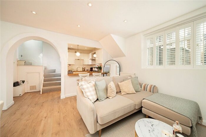 1 Bedroom Flat For Sale In Santos Road, London, SW18