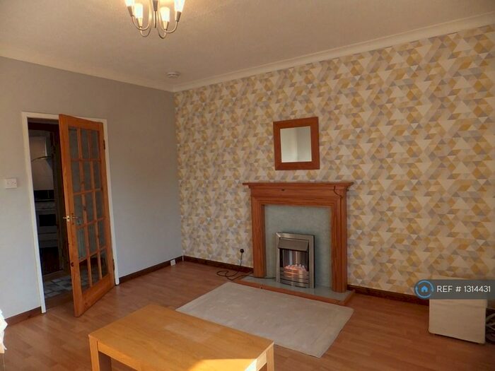 2 Bedroom Flat To Rent In Scott Street, Dunfermline, KY12