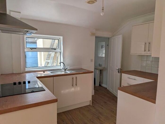 3 Bedroom End Of Terrace House To Rent In Llanelli, Waterloo Road, SA15