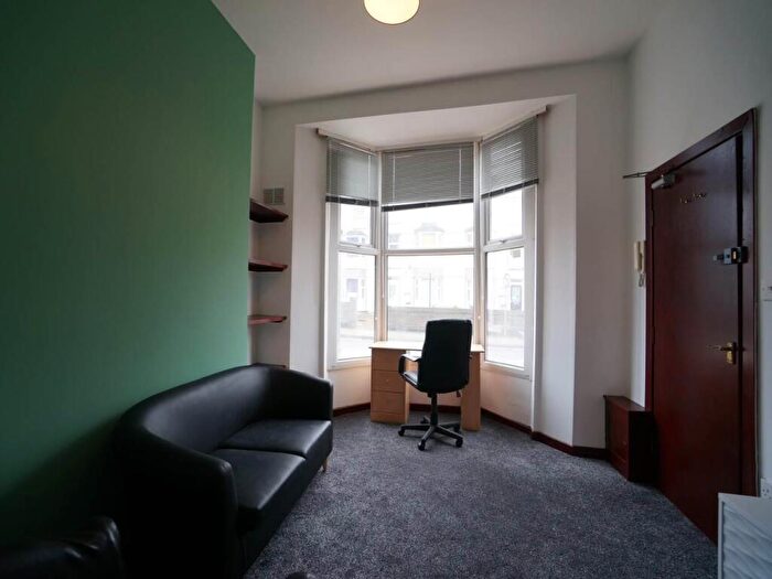 1 Bedroom Apartment To Rent In Holyhead Road, Bangor, LL57