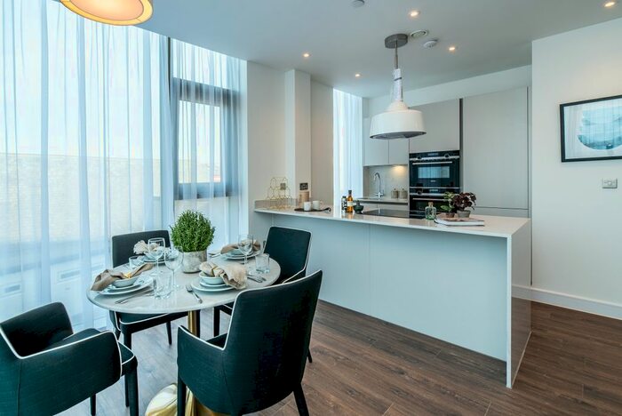 2 Bedroom Flat To Rent In Pavilion Road, West Bridgford, Nottingham, NG2