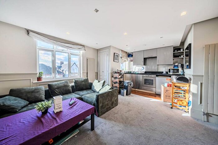 1 Bedroom Maisonette To Rent In St Peters Road, South Croydon, Croydon, CR0