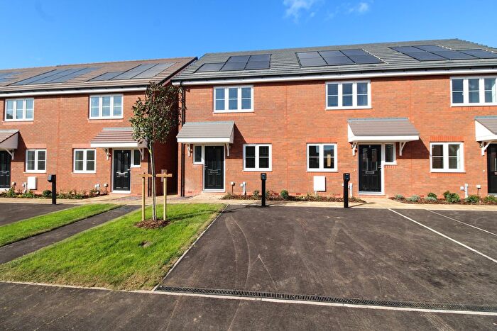 2 Bedroom End Terrace House For Sale In Sungold Close, Kenilworth, CV8