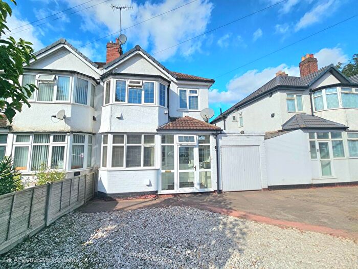 3 Bedroom Semi-Detached House For Sale In Slade Road, Birmingham, B23