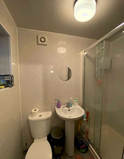 6 Bedroom House To Rent In Rookery Road, Birmingham, B29