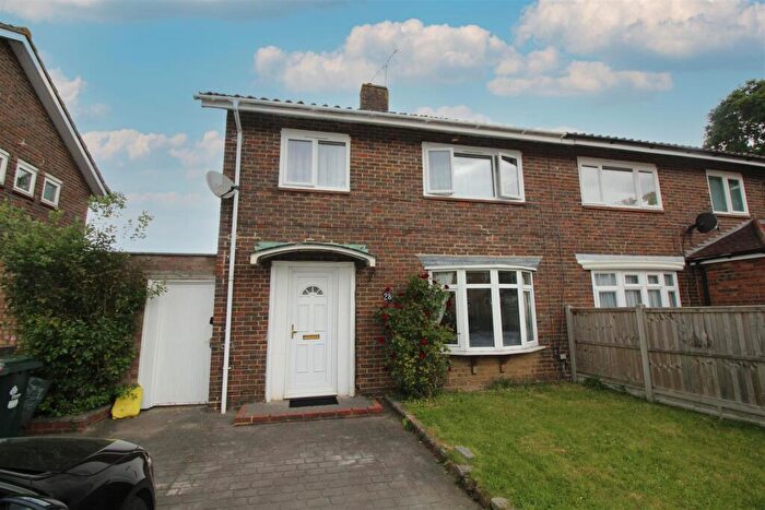 4 Bedroom House To Rent In Kilnmead, Crawley, West Sussex., RH10