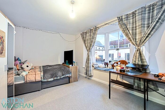 3 Bedroom Flat To Rent In St James Street, Brighton, BN2