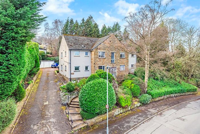 2 Bedroom Flat For Sale In Wilton Road, Ilkley, LS29