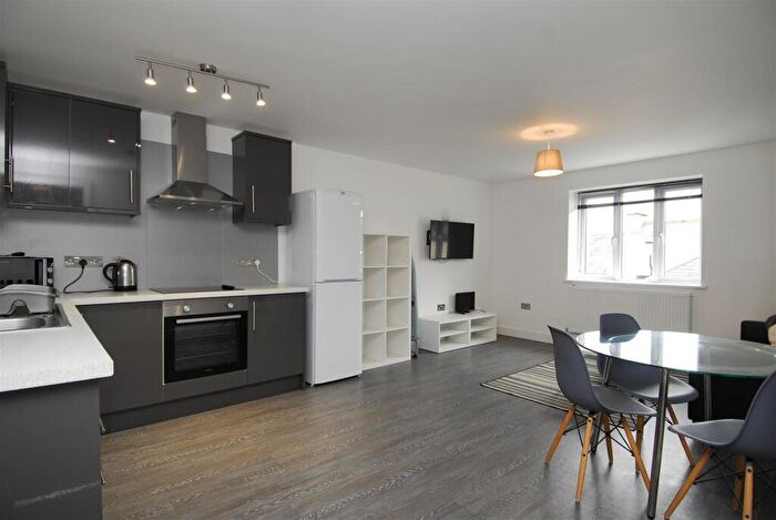 2 Bedroom Flat To Rent In Belgrave Manor, Apt, Plymouth, PL4