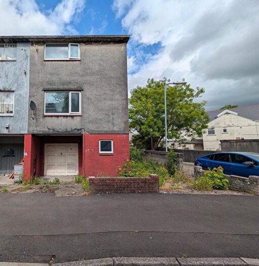 2 Bedroom Semi-Detached House For Sale In Farm Road, Neath, Neath Port Talbot., SA11