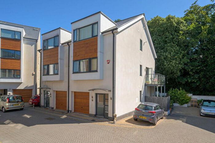 4 Bedroom Semi-Detached House For Sale In Verden Close, Peverell, Plymouth, PL3