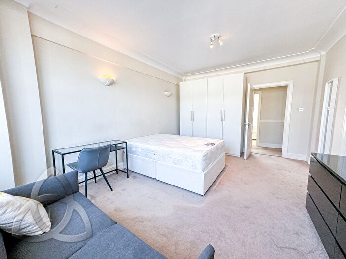 3 Bedroom Flat To Rent In Northways, College Crescent, Swiss Cottage, NW3