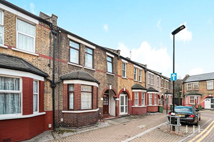 3 Bedroom Terraced House For Sale In Wise Road, London, E15