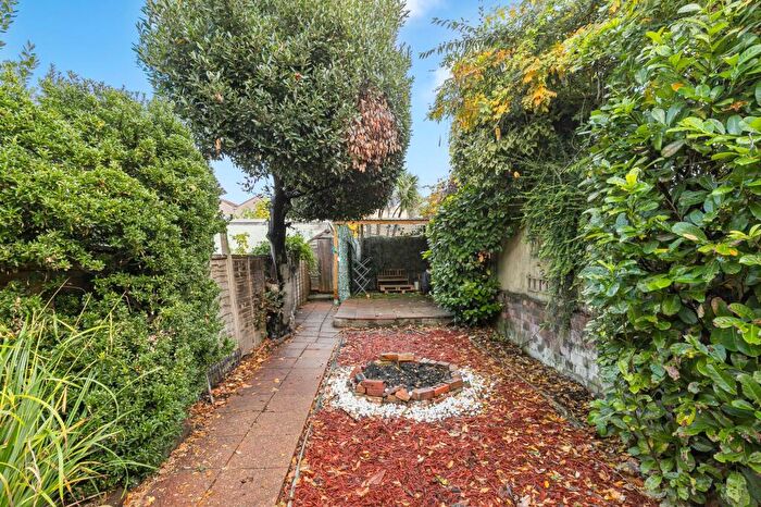 3 Bedroom Terraced House For Sale In Albert Parade, Bristol, BS5