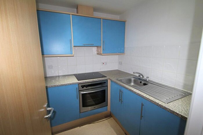 Studio To Rent In Central Park Avenue, Plymouth, Devon, PL4