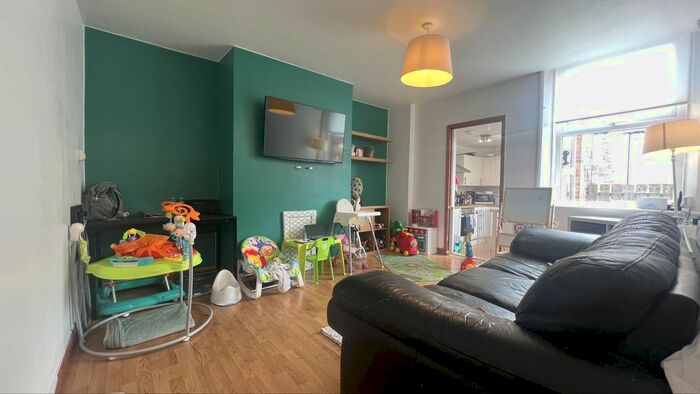 2 Bedroom Property To Rent In Doncaster Road, Sandyford, Newcastle Upon Tyne, NE2