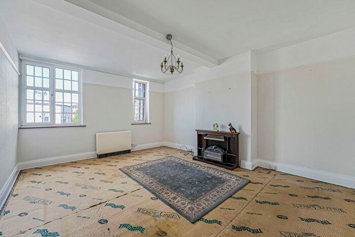 2 Bedroom Flat For Sale In Sidcup High Street, Sidcup, DA14