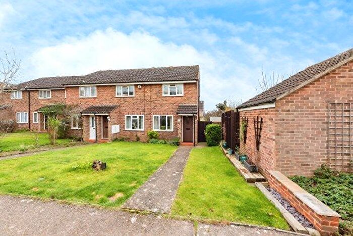 2 Bedroom End Of Terrace House To Rent In Tudor Walk, Leatherhead, KT22