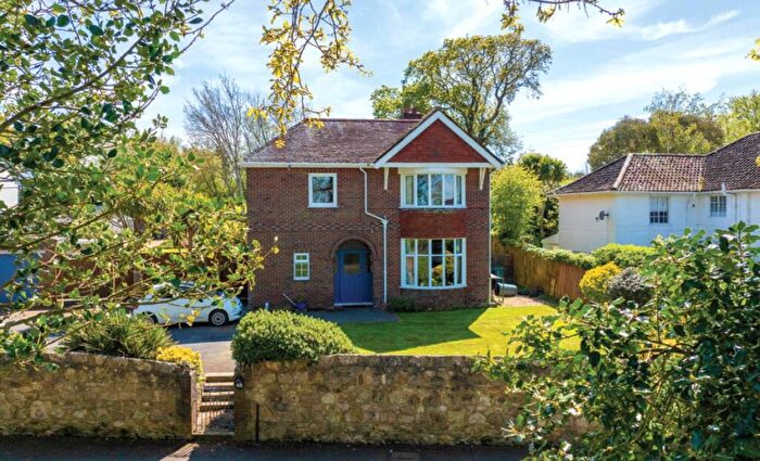 4 Bedroom Detached House For Sale In Baring Road, Cowes, Isle Of Wight, PO31