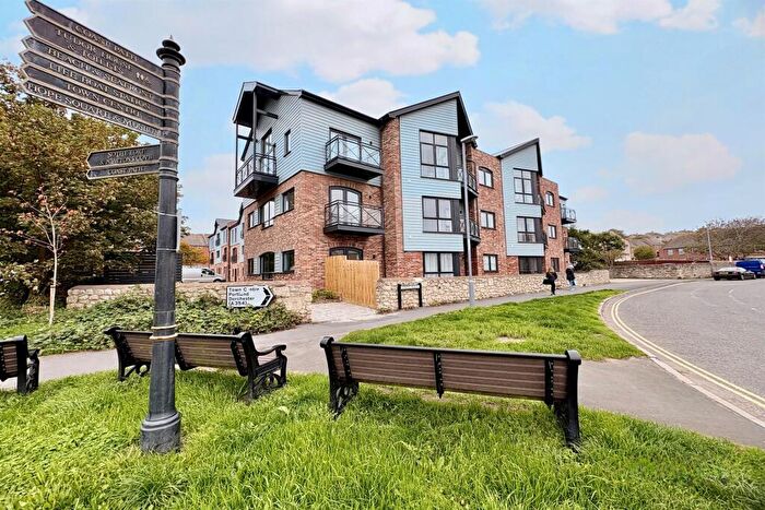 2 Bedroom Flat To Rent In Weymouth, DT4