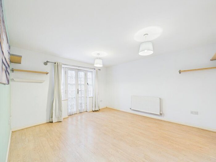 2 Bedroom Flat To Rent In Juliet Court, Marchant Close, London, NW7