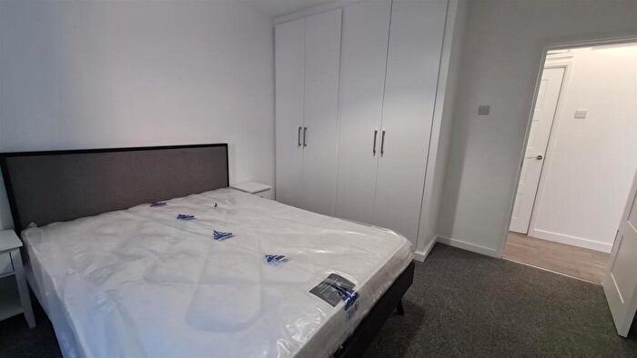 1 Bedroom Flat To Rent In Chatham Grove, West Didsbury, Manchester, M20