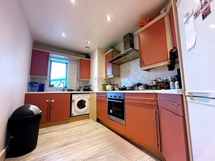 2 Bedroom Flat To Rent In Northpoint, Sherman Road, Bromley, BR1
