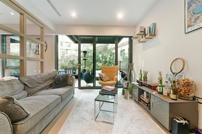 Studio To Rent In Legacy Building, Embassy Gardens, Nine Elms, London, SW11