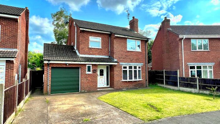 3 Bedroom Detached House For Sale In Wyatt Close, Martin, LN4