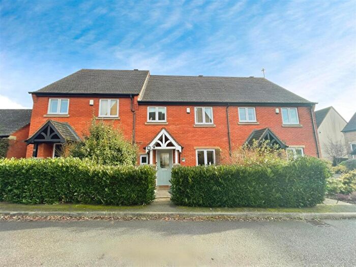3 Bedroom Terraced House For Sale In Arundel Way, Cawston, Rugby, CV22