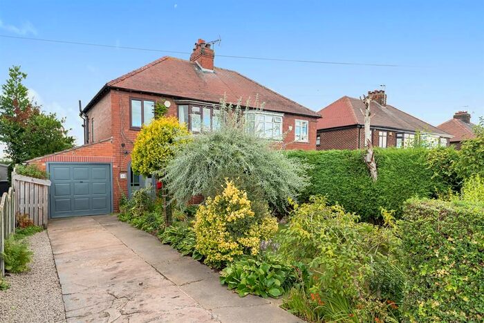 3 Bedroom Semi-Detached House For Sale In Sandhill Lane, Selby, YO8