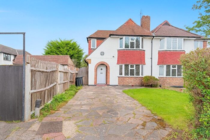 3 Bedroom House To Rent In Hopton Gardens, New Malden, KT3