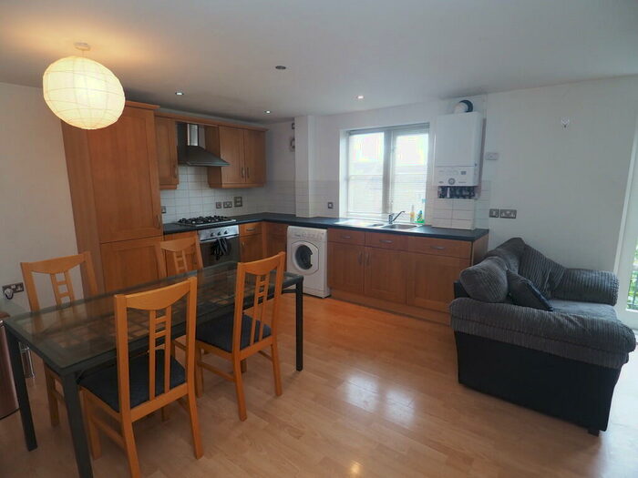 2 Bedroom Apartment To Rent In Plainsfield Street, Manchester, M16