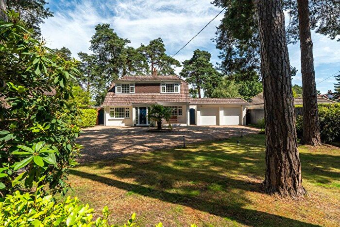 4 Bedroom Detached House For Sale In Moorside Road, West Moors, Ferndown, Dorset, BH22