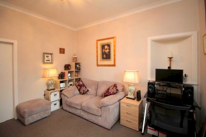 1 Bedroom Flat For Sale In Ramsay Road, Kirkcaldy, KY1