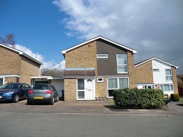 3 Bedroom Detached House To Rent In Antonine Gate, St Albans, AL3