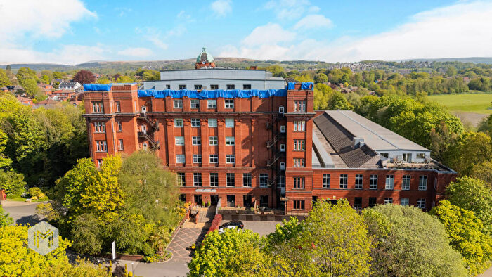 2 Bedroom Apartment For Sale In Blackburn Road, Bolton, Greater Manchester, BL1