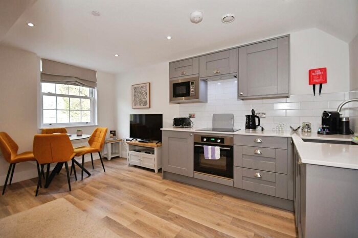 2 Bedroom Apartment For Sale In The Dale, Stoney Middleton, Hope Valley, S32