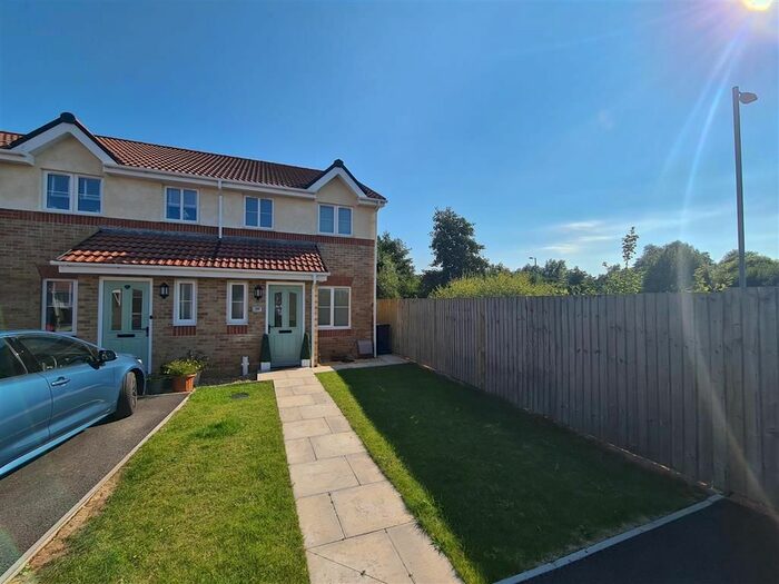 4 Bedroom Semi-Detached House To Rent In Rowan Tree Avenue, Baglan, Port Talbot, SA12