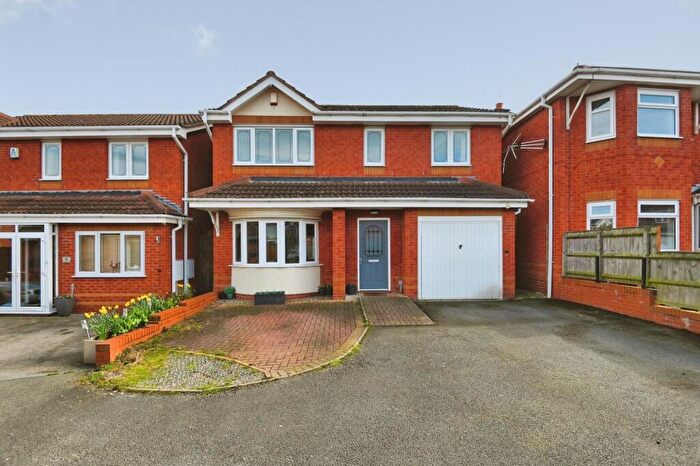 4 Bedroom Detached House For Sale In Petard Close, Two Gates, Tamworth, B77