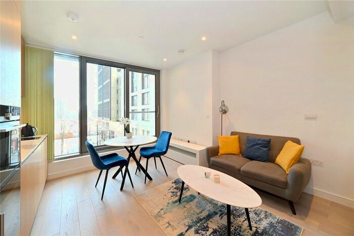 Studio To Rent In Park Drive, London, E14