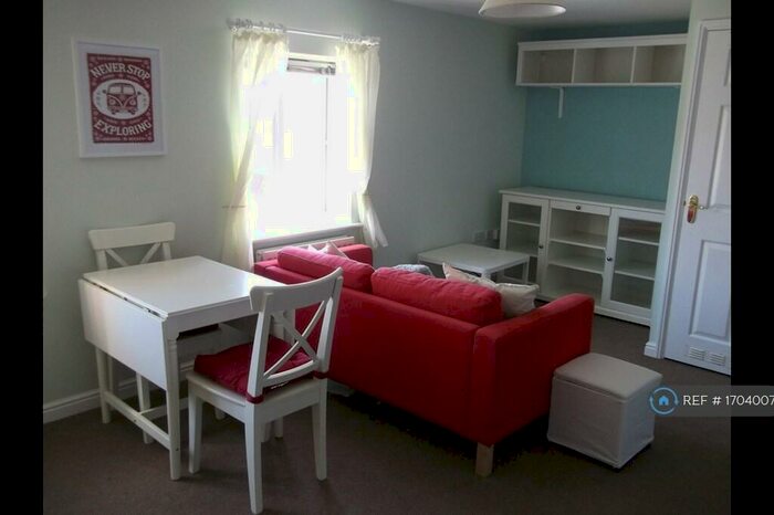 1 Bedroom Maisonette To Rent In Memnon Court, Colchester, CO2