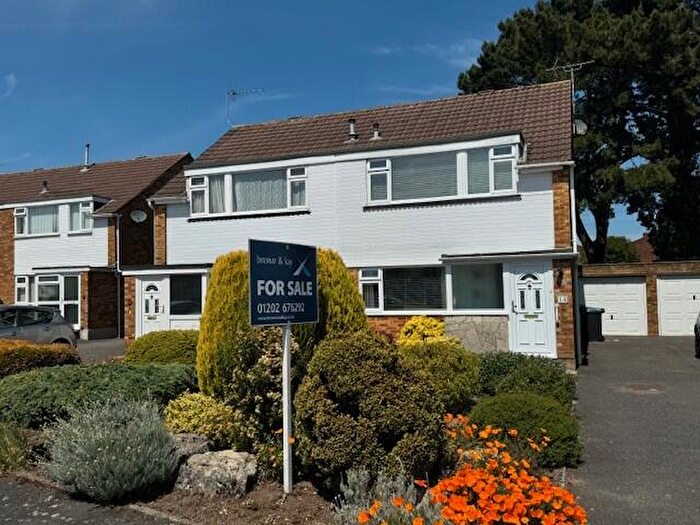 3 Bedroom House For Sale In Sunridge Close, Branksome, BH12