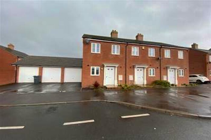 2 Bedroom End Of Terrace House To Rent In Wendling Road, Kingsway, GL2