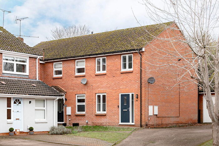 2 Bedroom End Of Terrace House To Rent In Osmington Place, Tring, Hertfordshire, HP23