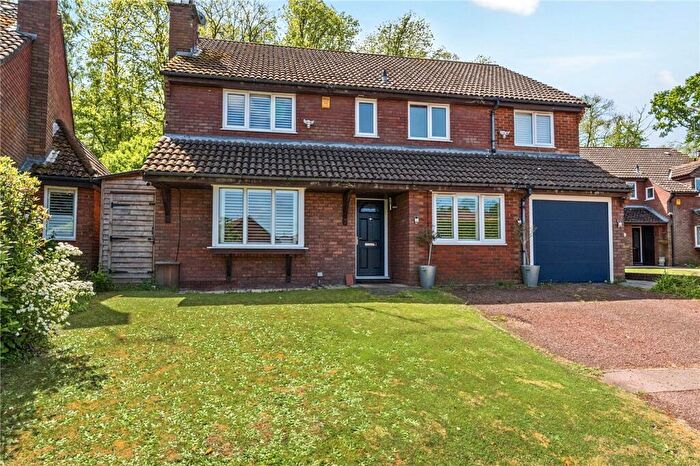 5 Bedroom Detached House For Sale In Cornflower Close, Wokingham, Berkshire, RG41